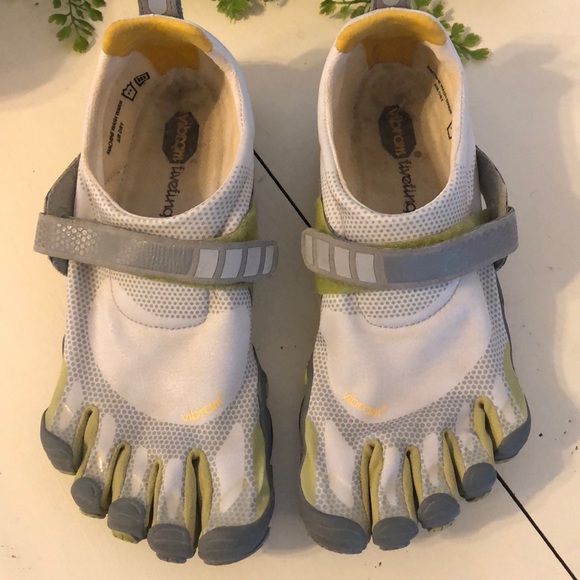 vibram five fingers sale